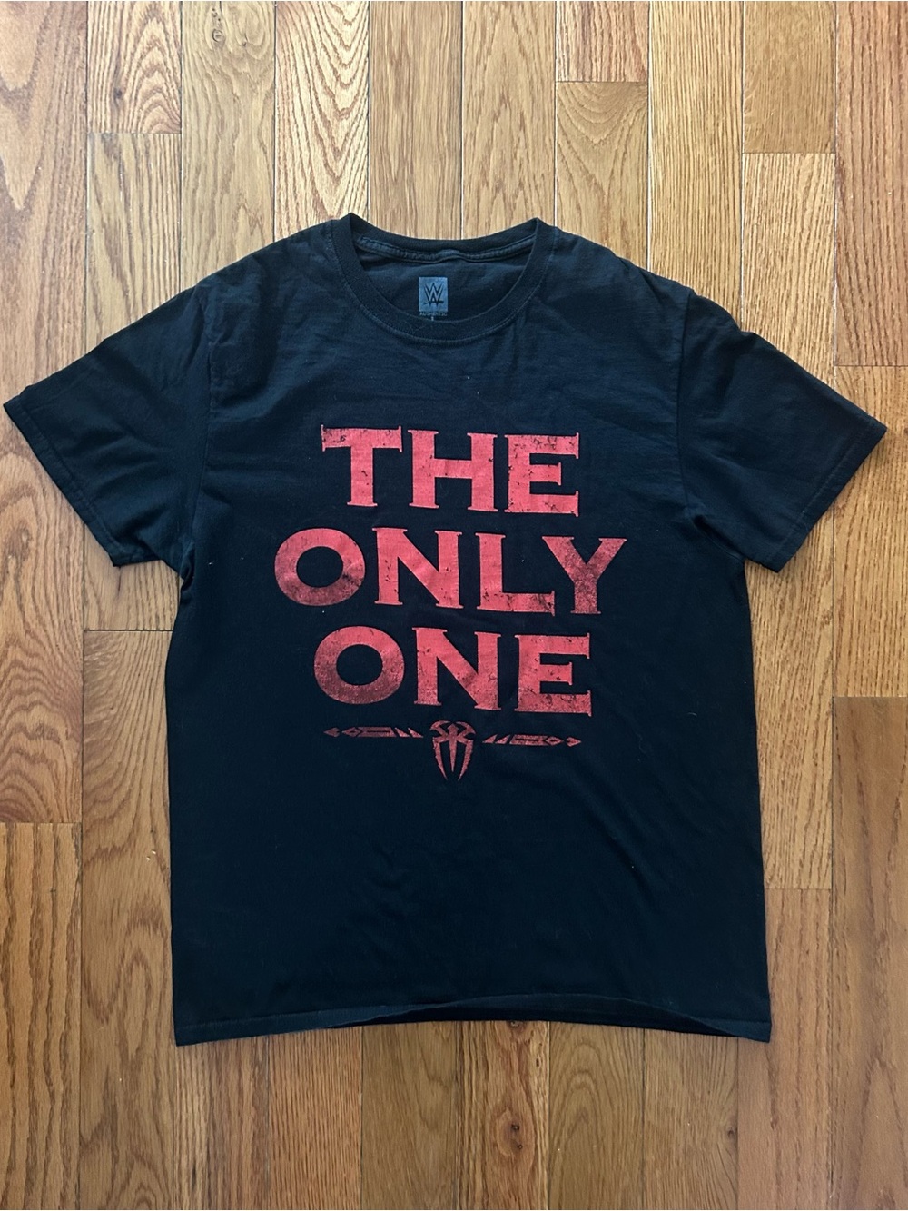 Roman Reigns “The Only One” WWE T-Shirt Size Large